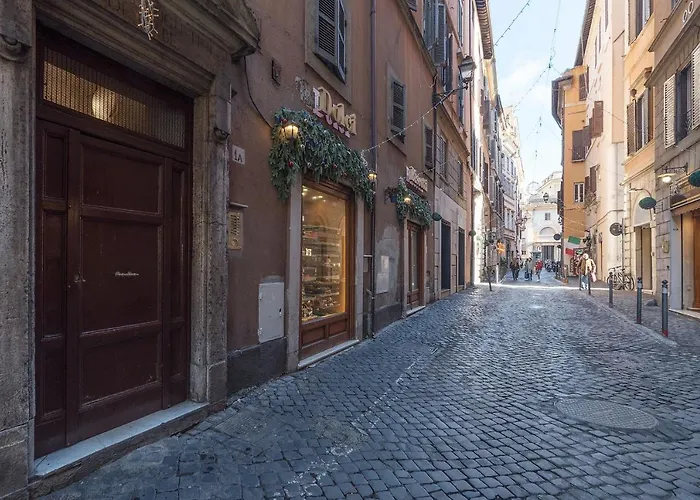 Guesthost - Montecitorio & Pantheon Stylish Flat